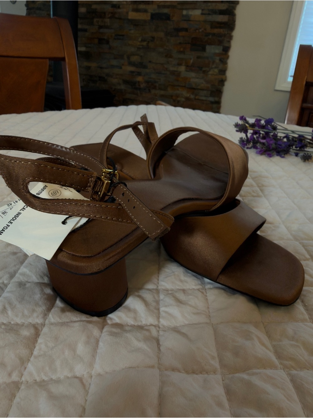 Zara Brown Ankle-Strap Block Heel Sandals - Picture 4 of 7